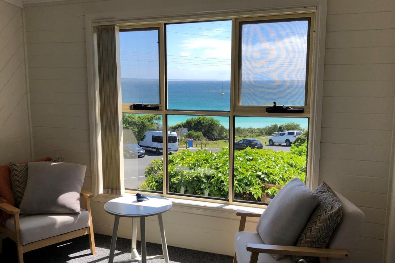 Binalong Beach Cottage Beachfront At Bay Of Fires Next To Restaurant Binalong Bay ภายนอก รูปภาพ
