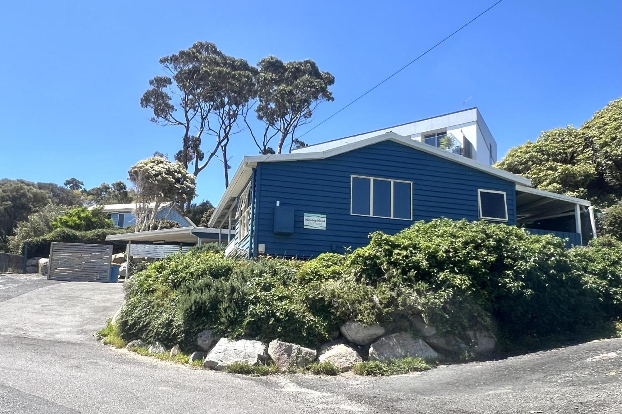 Binalong Beach Cottage Beachfront At Bay Of Fires Next To Restaurant Binalong Bay ภายนอก รูปภาพ